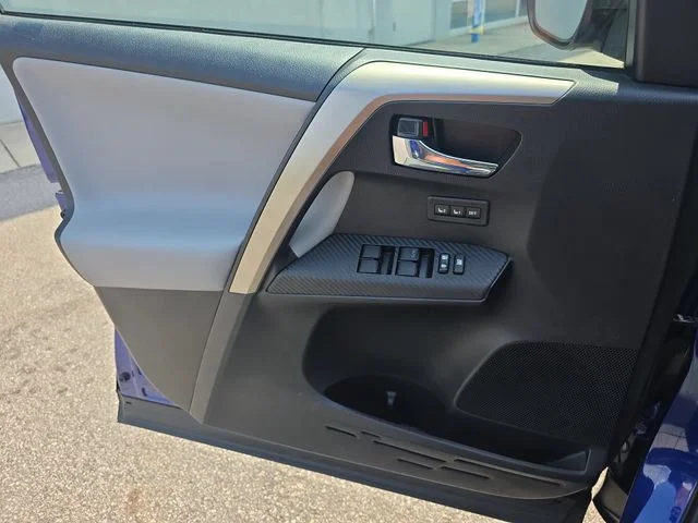 Used 2015 Blue Toyota Limited image 28