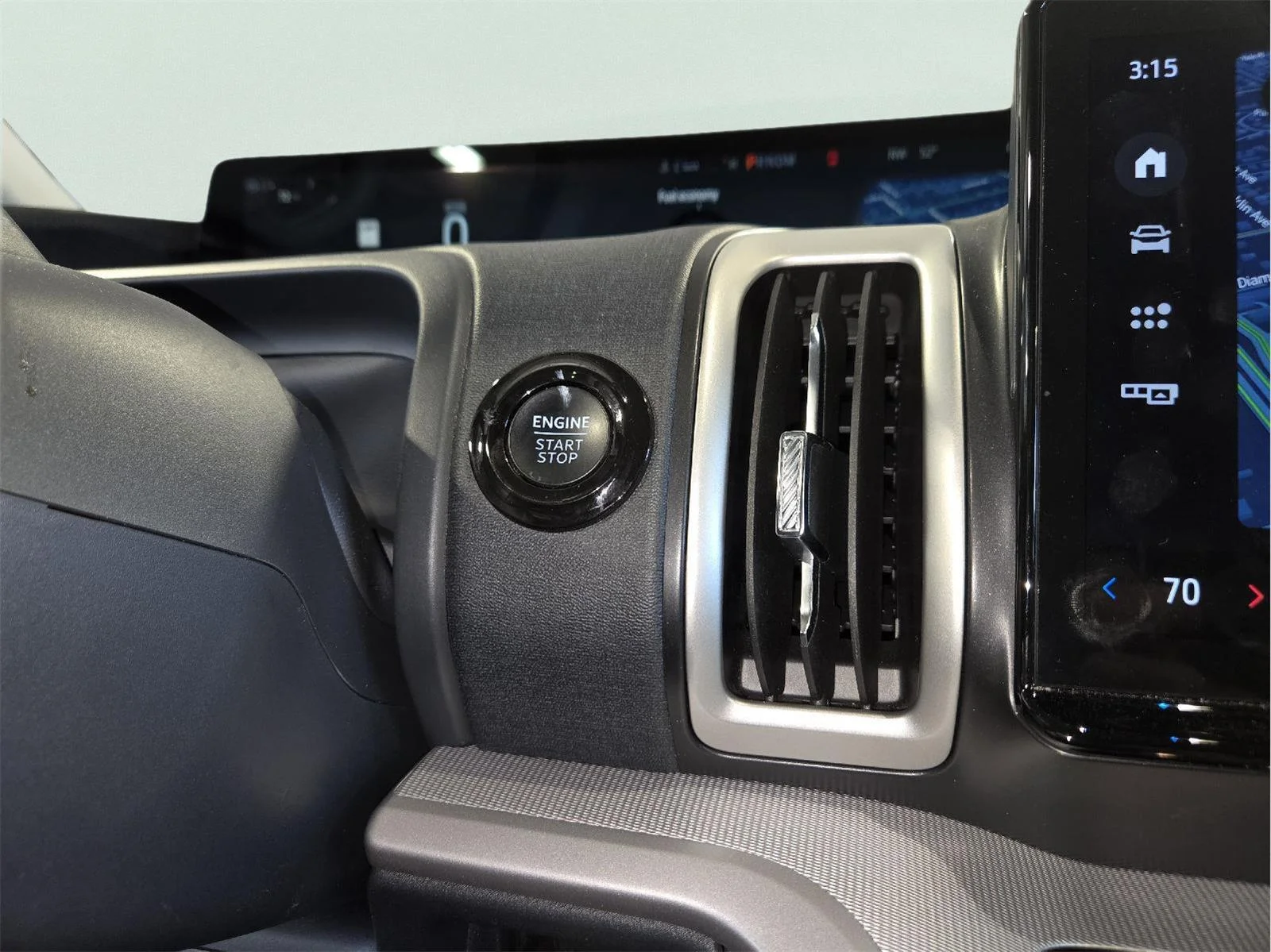 Used 2025 Agate Black Ford Active image 26