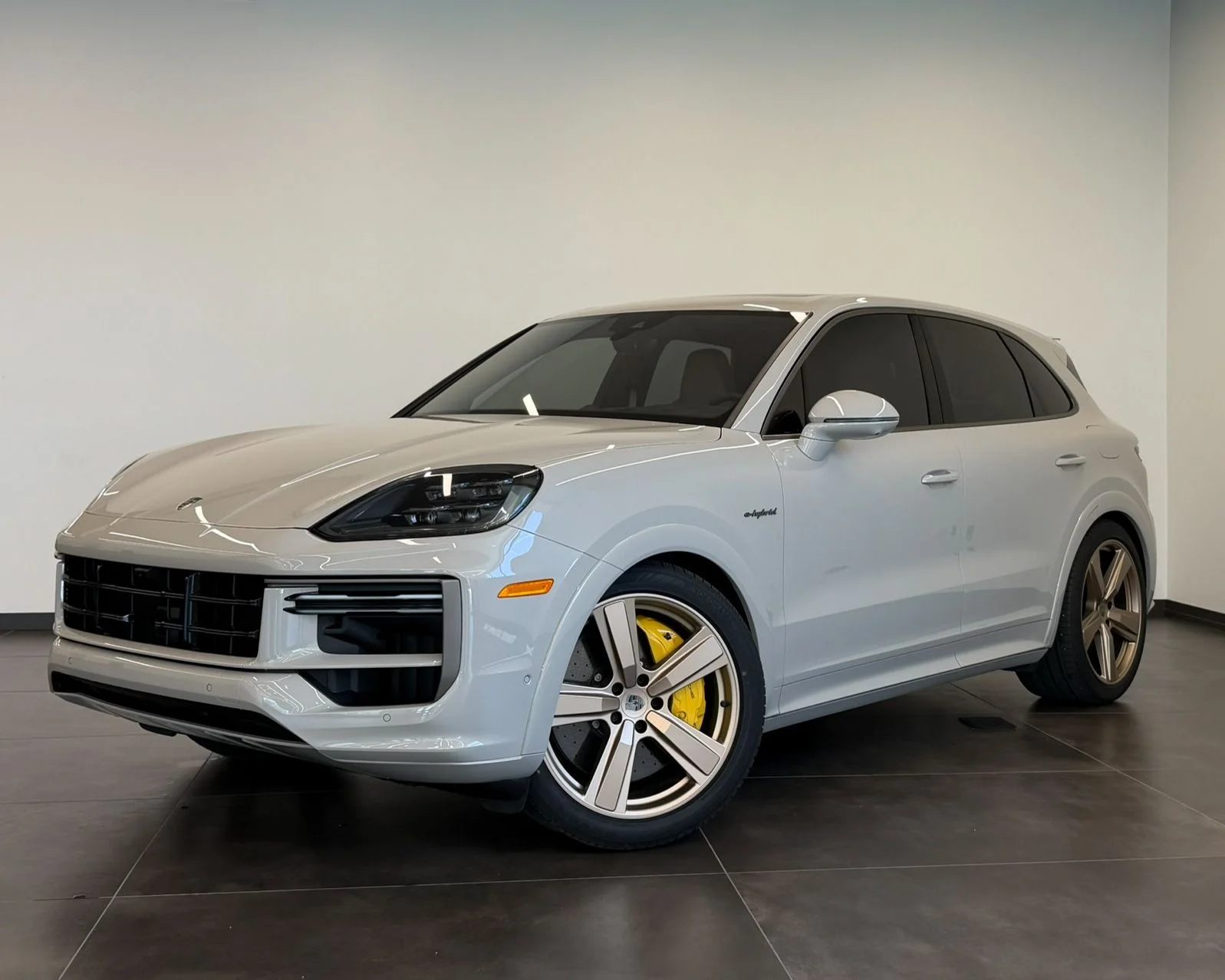 Used 2025 White Porsche Turbo image 45