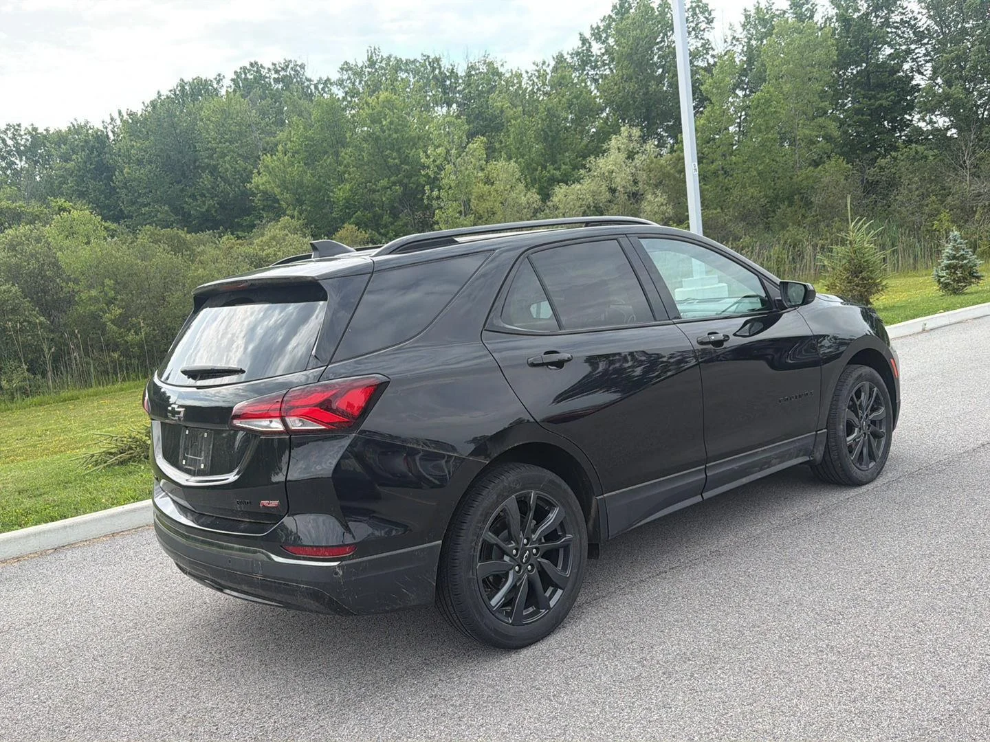 Used 2023 Mosaic Black Metallic Chevrolet RS image 4