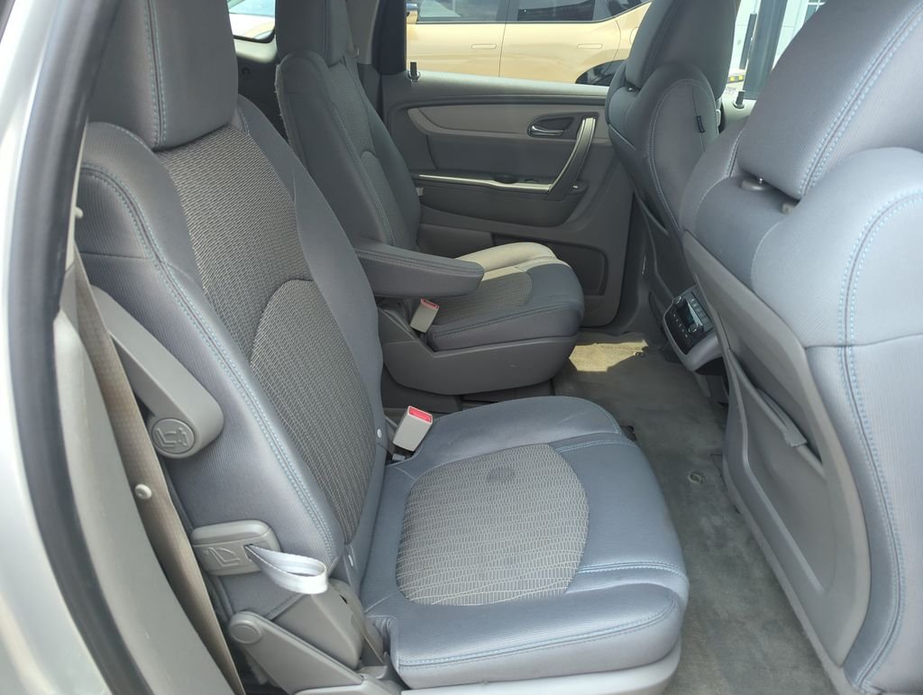 Used 2015 Silver Chevrolet 2LT image 32