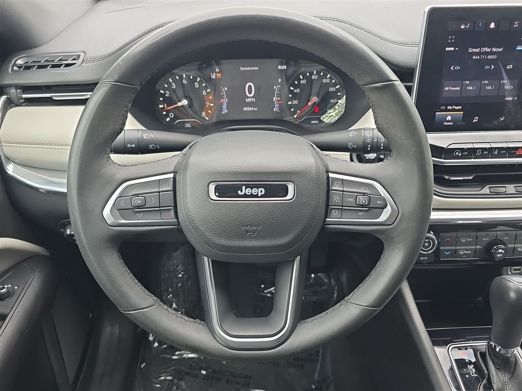 Certified Used 2024  Jeep Limited image 15