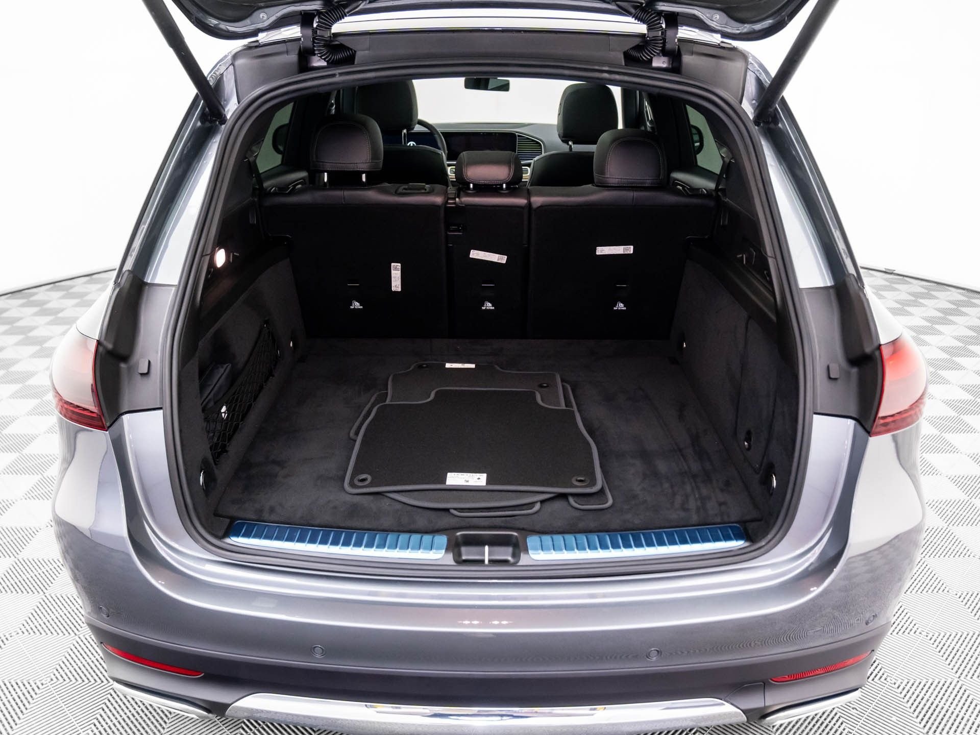 Certified Used 2026 Gray Mercedes-Benz GLE 350 image 29