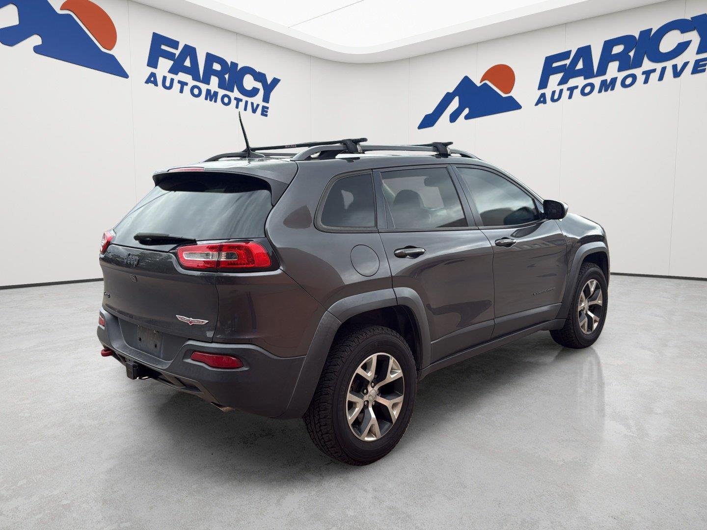 Used 2017 Granite Crystal Metallic Clearcoat Jeep Trailhawk image 6