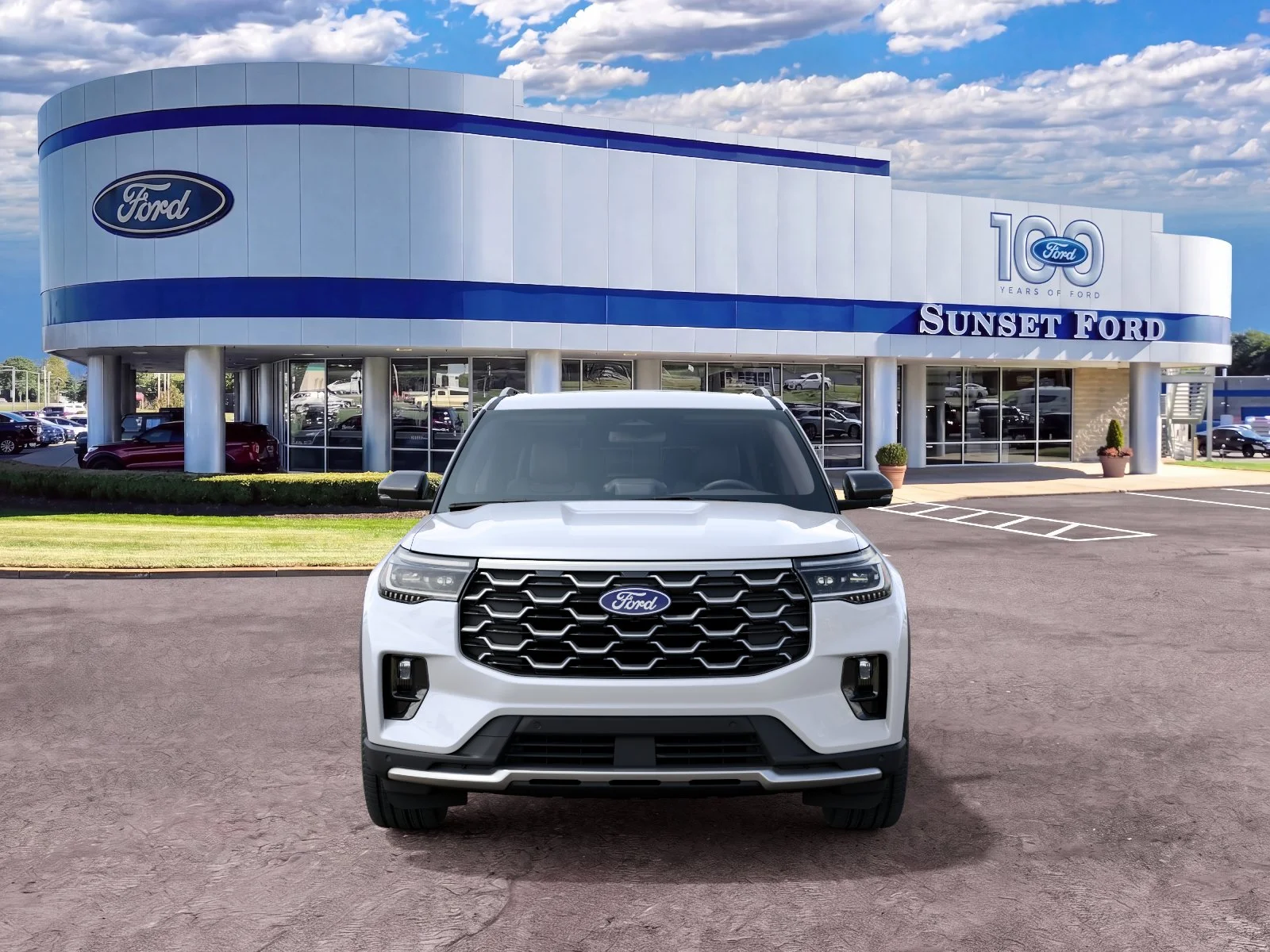 New 2027 Star White Metallic Tri-Coat Ford Platinum® image 3