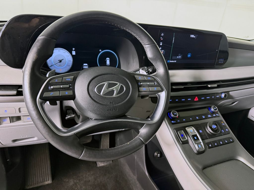 Used 2024 Black Hyundai SEL image 32