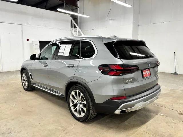 Used 2025 Gray BMW xDrive50e image 5