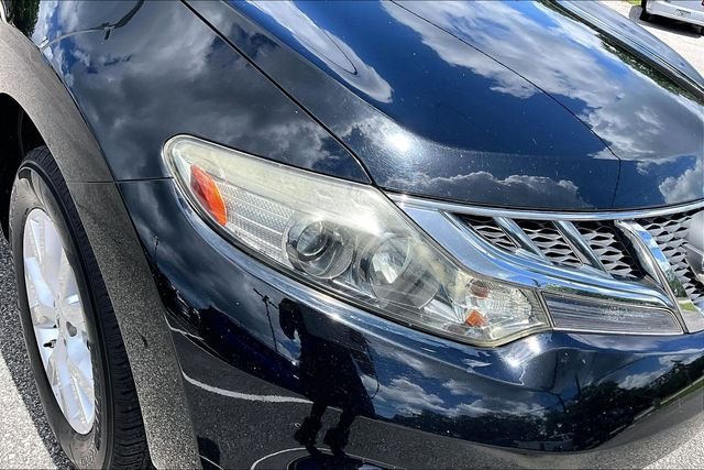 Used 2011 Black Nissan SL image 33