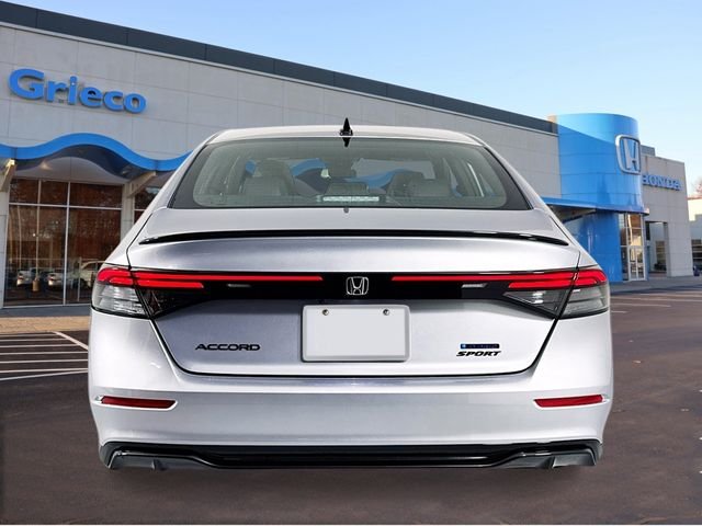 New 2026 Solar Silver Metallic Honda Sport-L image 4