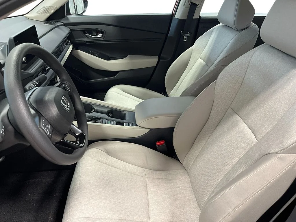 New 2026 Radiant Red Metallic Honda SE 1.5T image 15