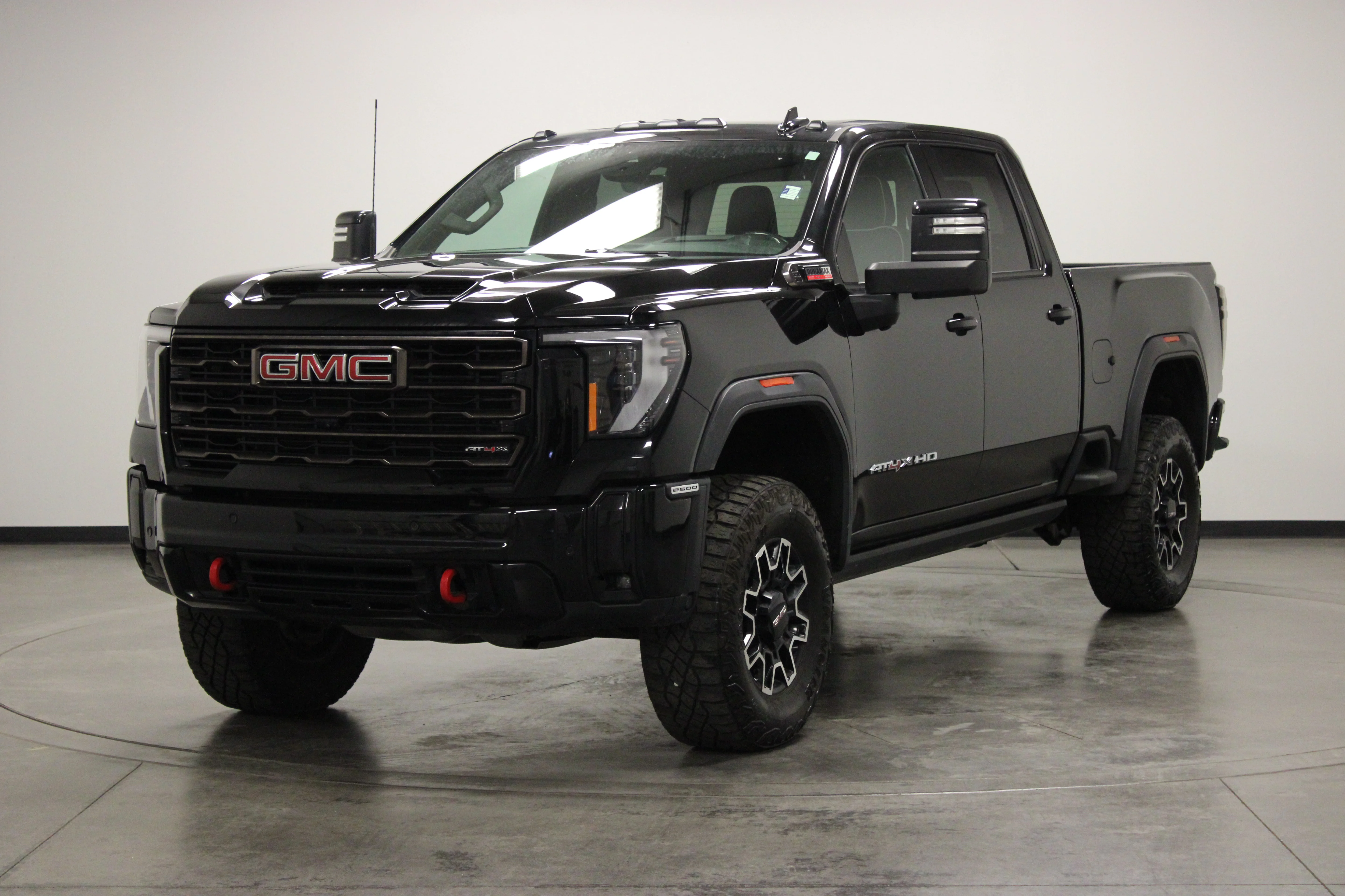 Used 2025 Onyx Black GMC AT4X image 4