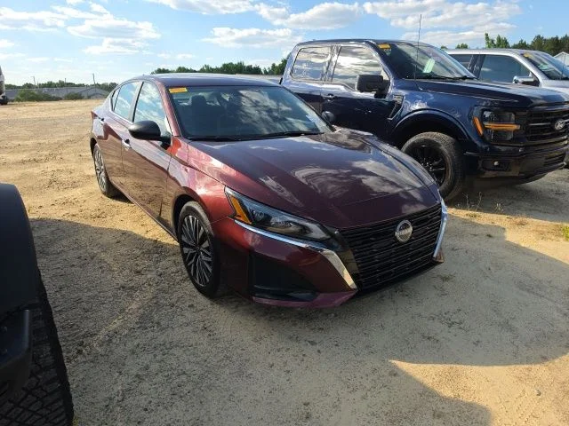 Used 2025 Red Nissan 2.5 SV image 3
