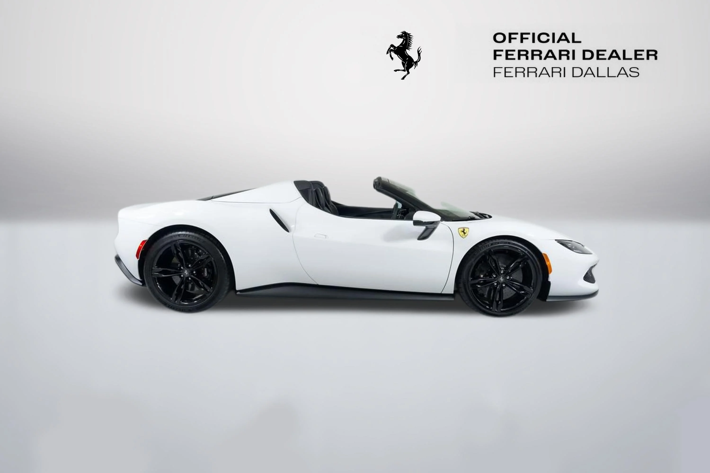Used 2025 Bianco Cervino Ferrari Base image 29