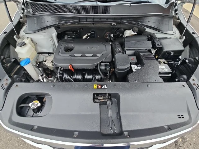 Used 2019 Silver Kia LX image 33