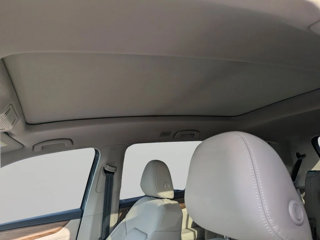 New 2026 Gray Volkswagen 2.0T SE w/Technology image 16