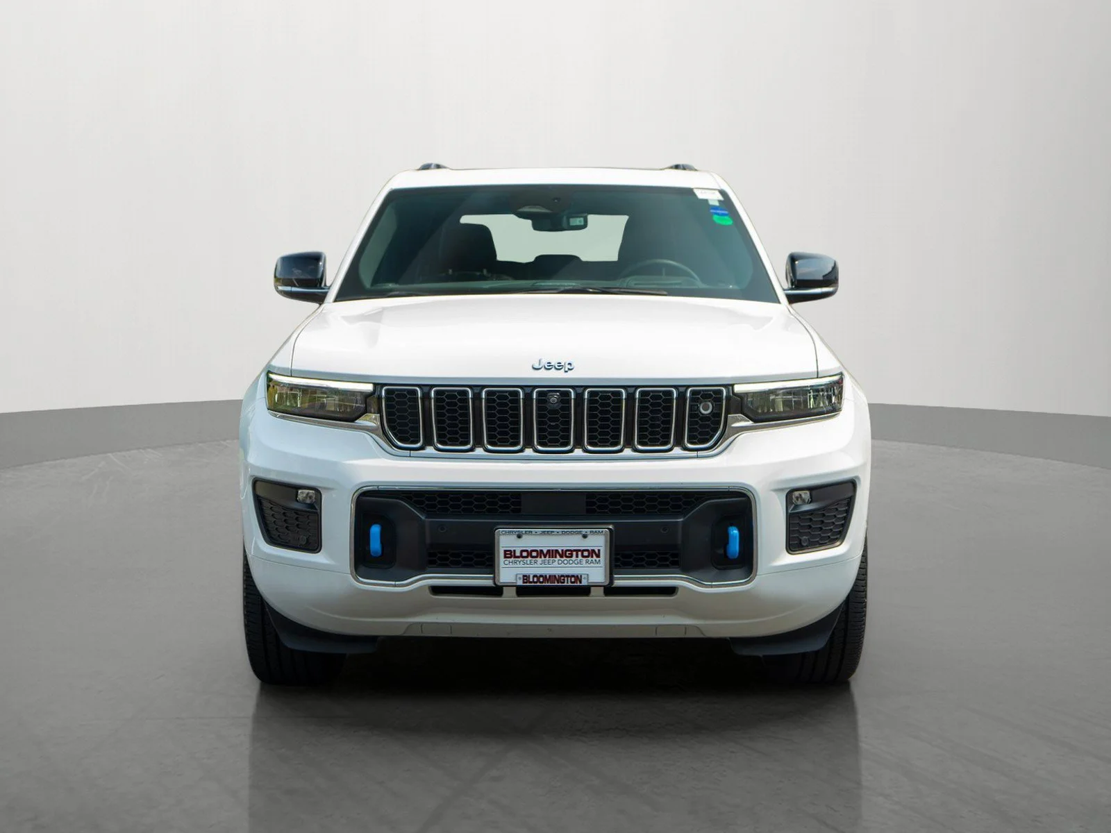 Used 2022 Jeep Grand Cherokee Overland 4xe with VIN 1C4RJYD66N8715648 for sale in Minneapolis, Minnesota