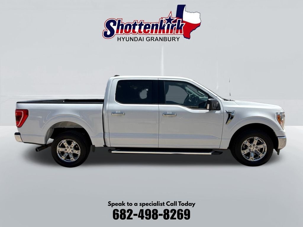 Used 2022 White Ford XLT image 5
