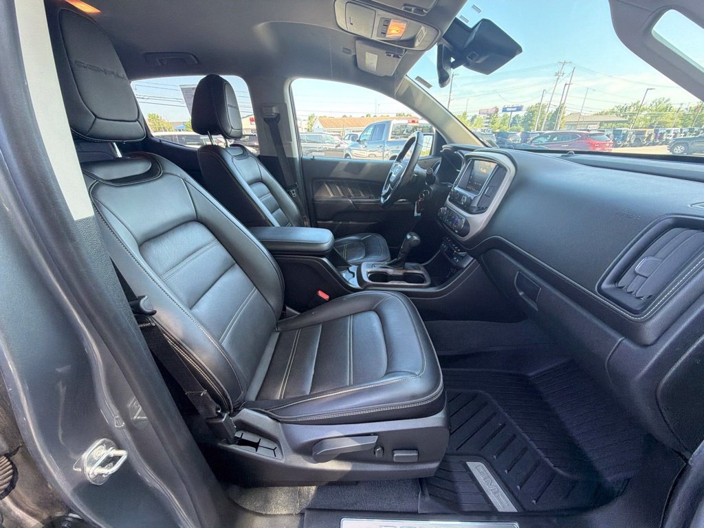 Used 2021 SATIN STEEL METALLIC GMC 4WD Denali image 42