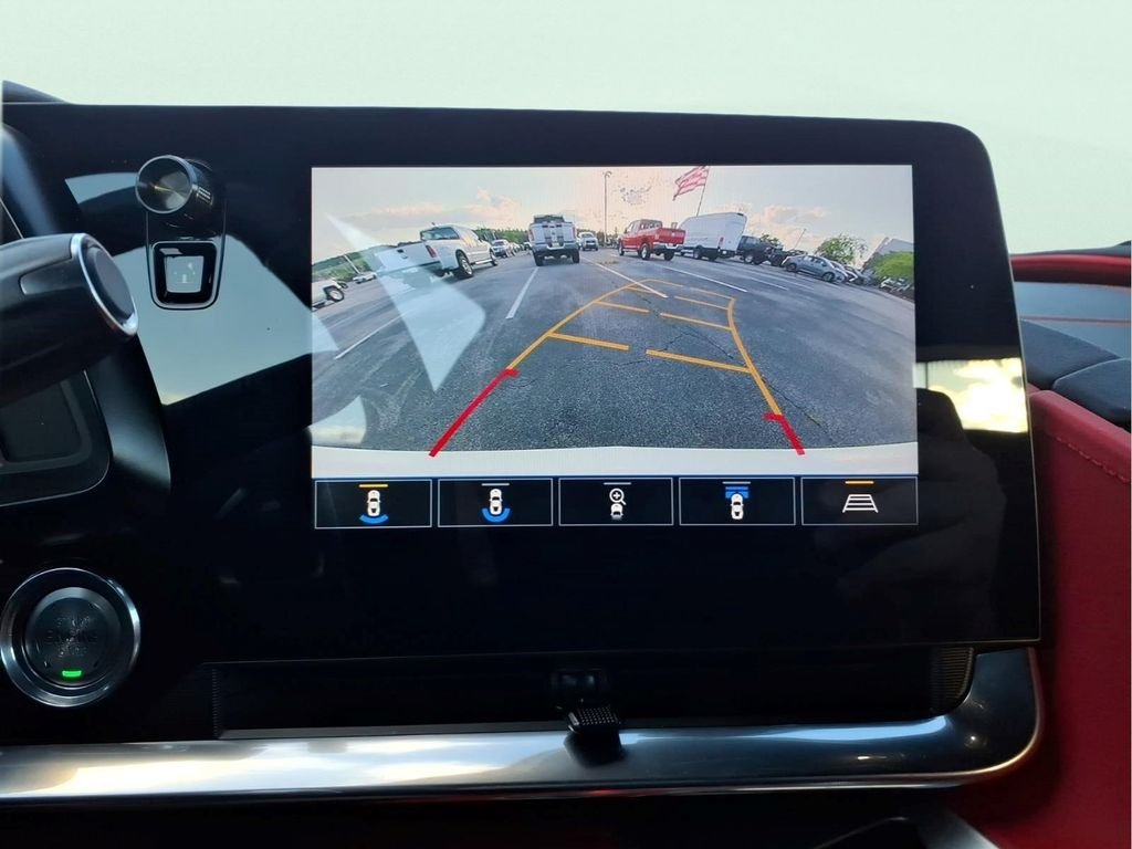 Used 2020 White Chevrolet Stingray image 30
