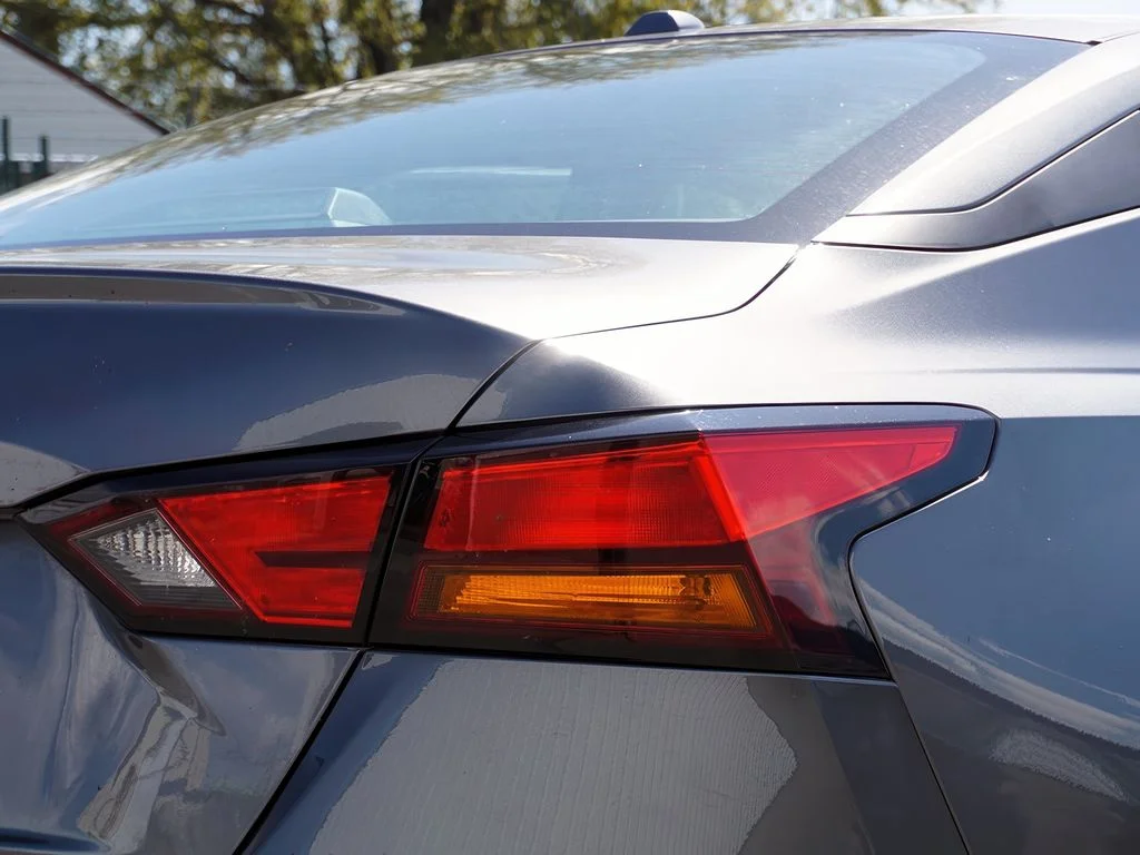 2025 Nissan Altima SV - Photo 13