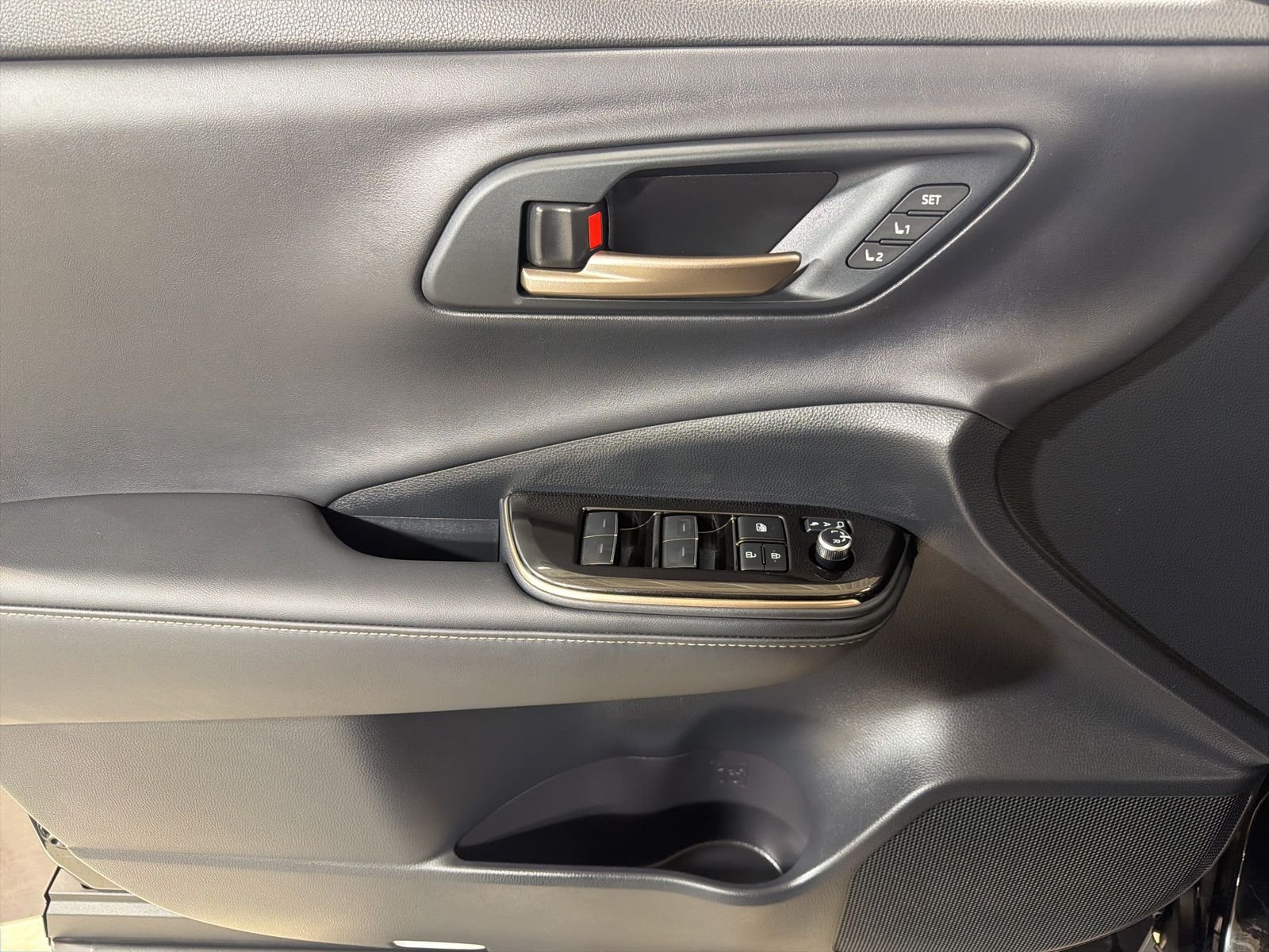 Used 2025 Black Toyota XLE image 27