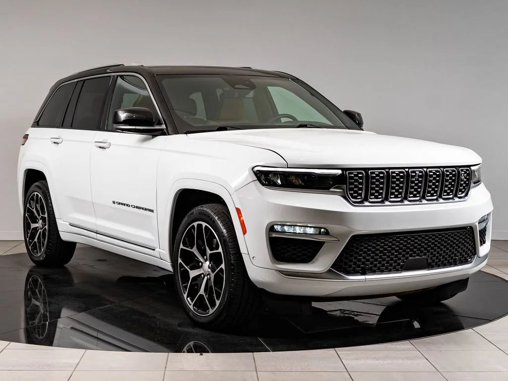 Used 2022 Bright White Clearcoat Jeep Summit Reserve 4xe image 12