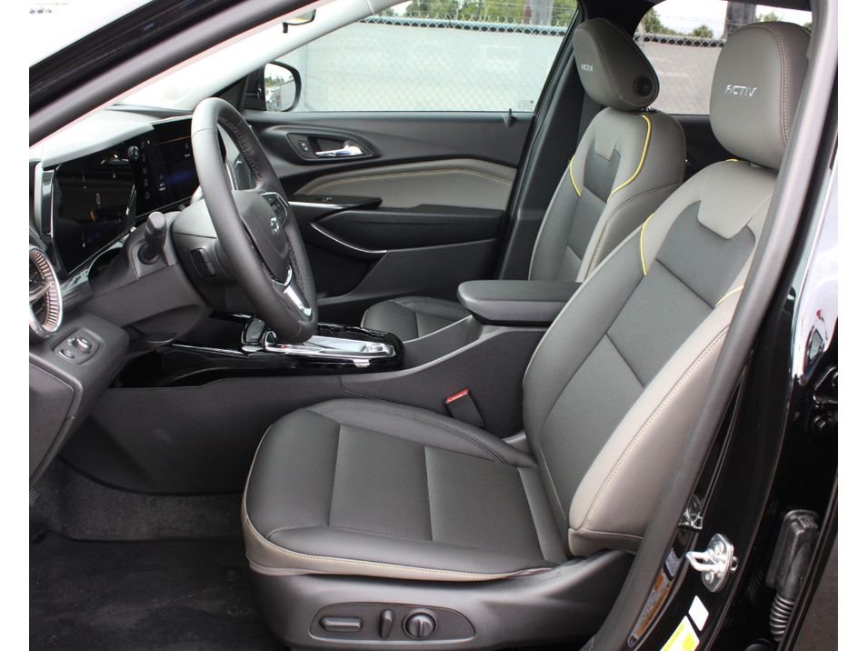 2026 Chevrolet Trax Activ - Photo 4