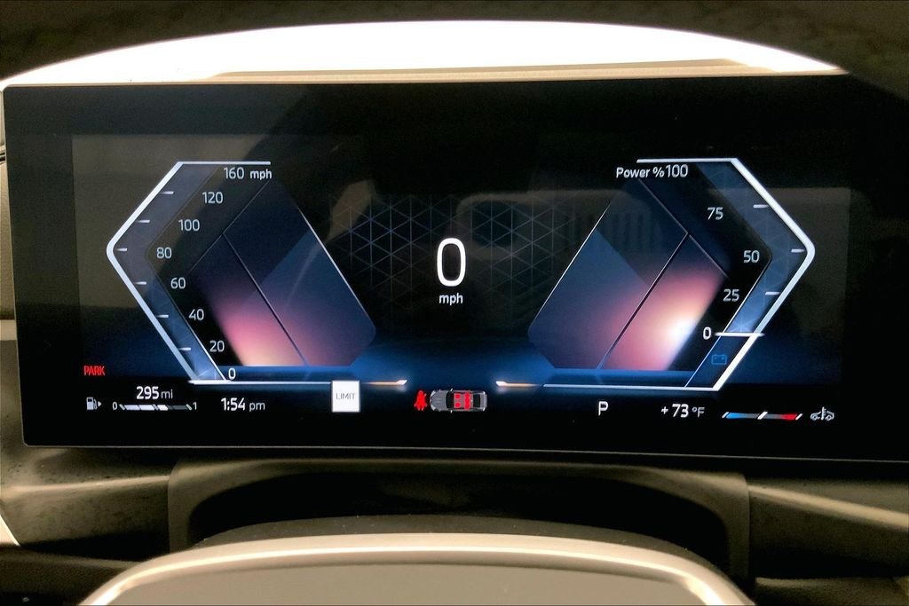 Used 2025 Skyscraper Grey Metallic BMW  image 20