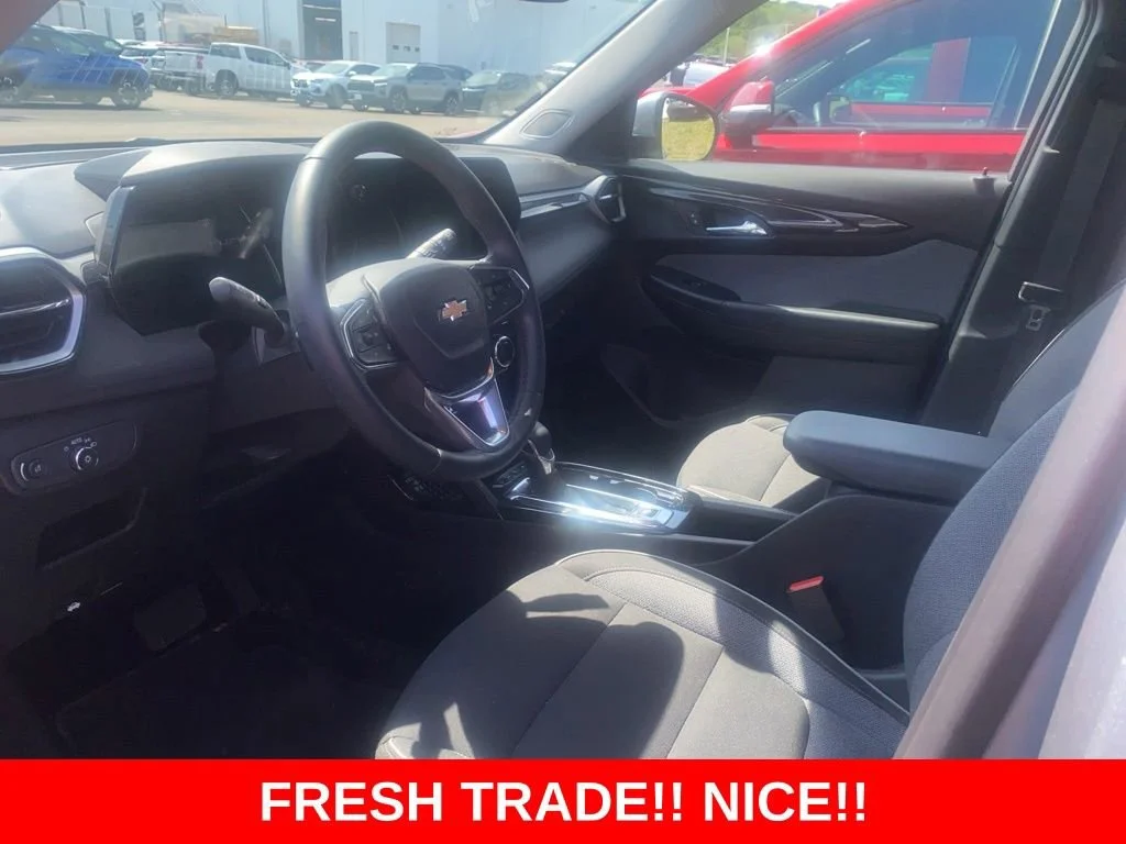Used 2024 Sterling Gray Metallic Chevrolet LT image 5