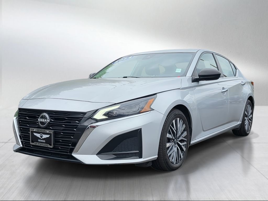 Used 2024 Brilliant Silver Metallic Nissan 2.5 SV image 7