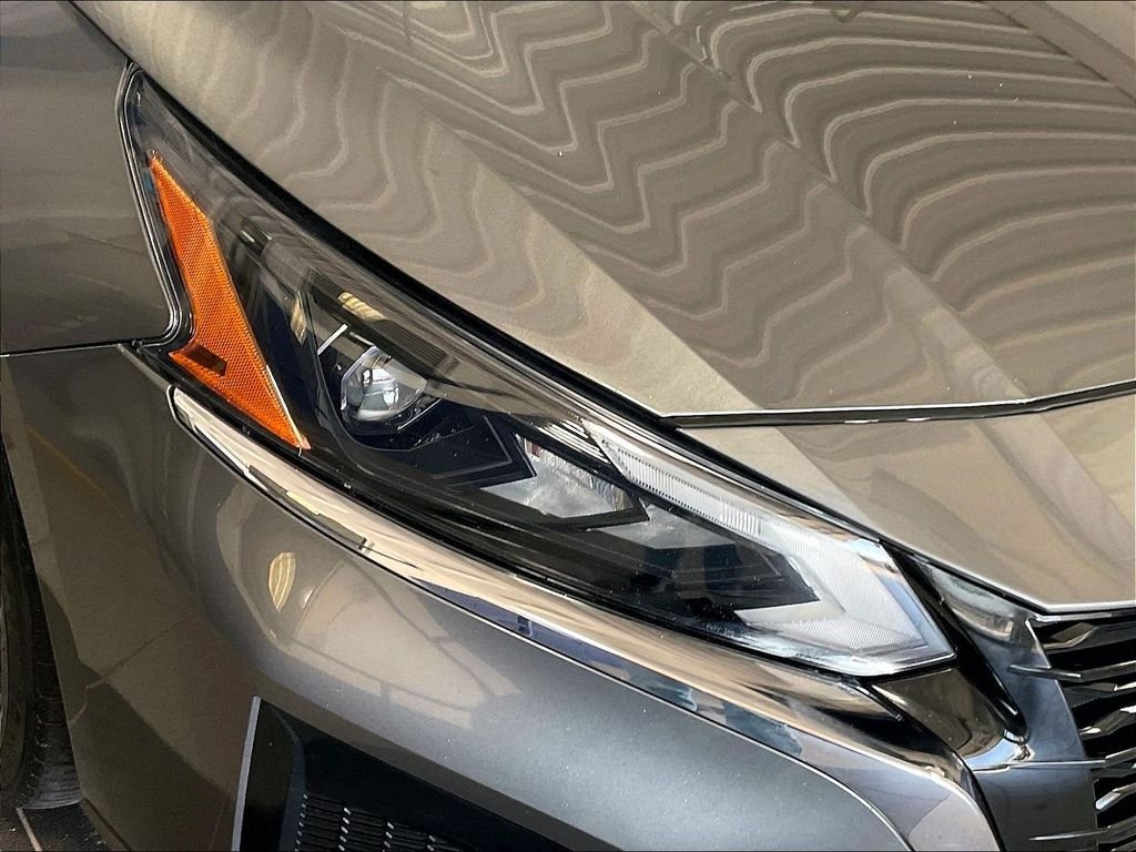 Certified Used 2023 Gray Nissan 2.5 SV image 32