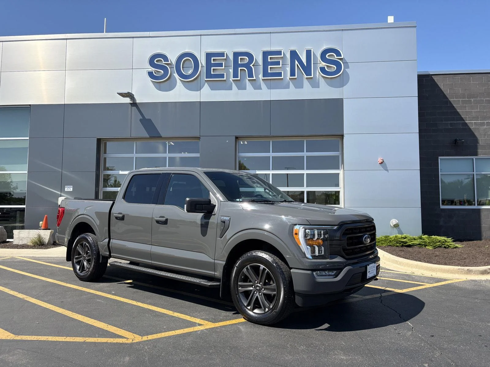 2021 Ford F-150 XLT 4x4 SuperCrew 5-1/2 Box's photo