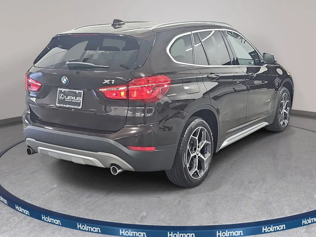 Used 2018 Brown BMW xDrive28i image 8