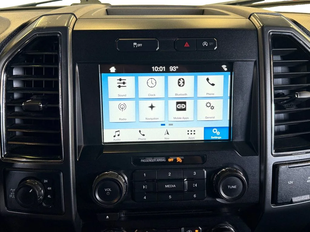 Used 2018  Ford XLT image 12