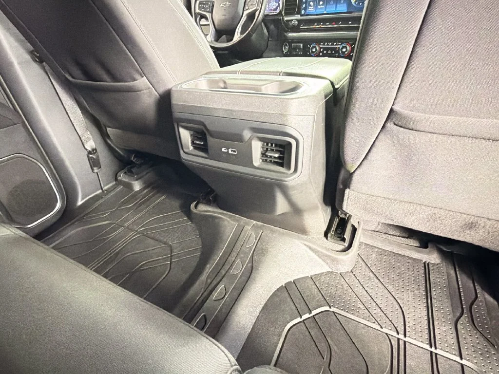 Used 2023 STERLING GRAY METALLIC Chevrolet RST image 32