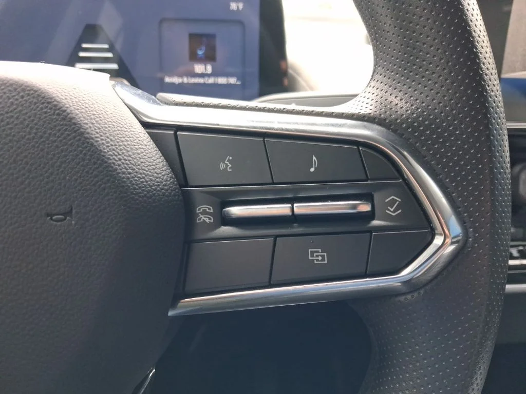 Used 2025  Honda EX image 27