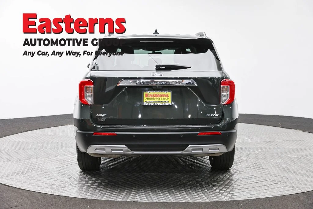 Used 2022 Green Ford XLT image 6