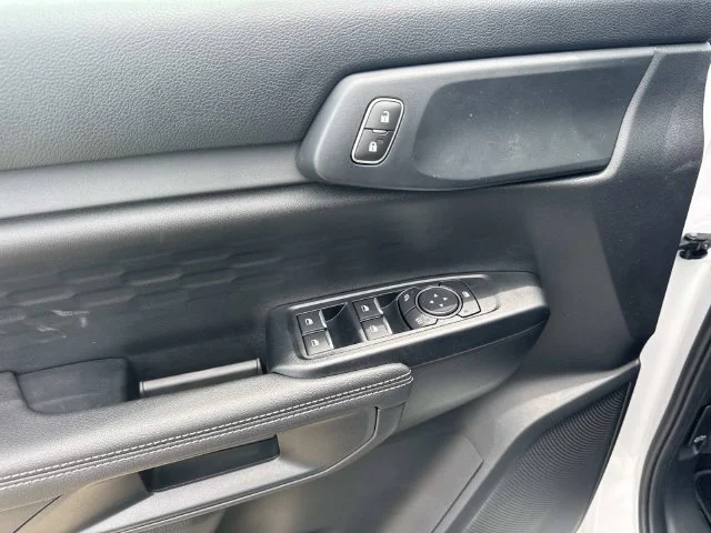 New 2026 Oxford White Ford XLT image 22