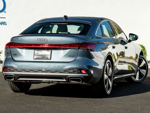 Used 2025 Horizon Blue Metallic Audi  image 10