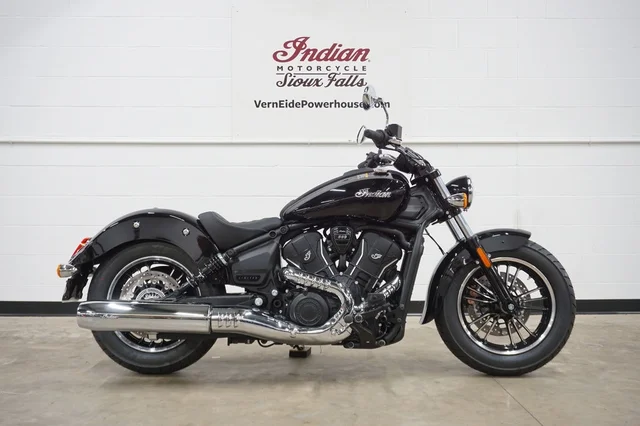 2025 Indian Motorcycle Scout® Sixty Classic Limited Black Metallic 