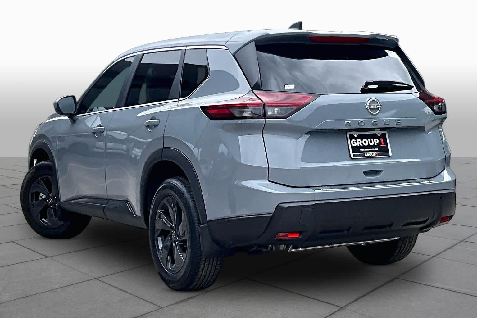 New 2026 Boulder Gray Pearl Nissan SV image 7