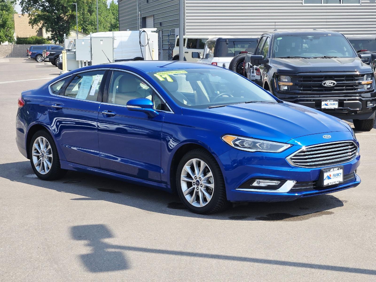 Used 2017 Lightning Blue Ford SE image 3