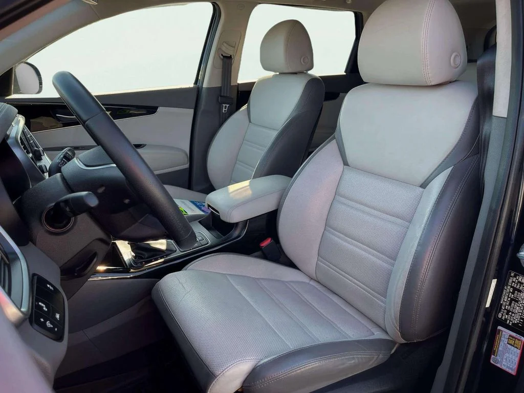 Certified Used 2020 Imperial Blue Kia SX image 25