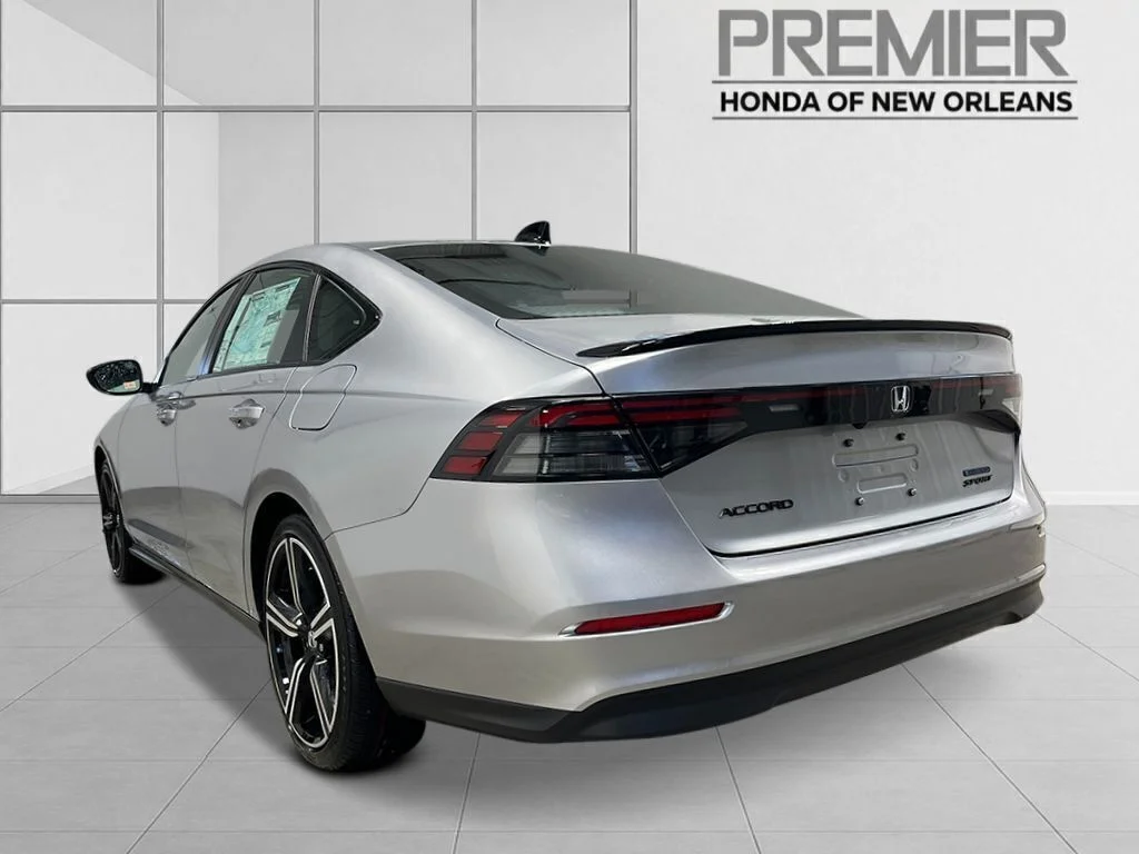 New 2026 Solar Silver Metallic Honda Sport Hybrid image 3