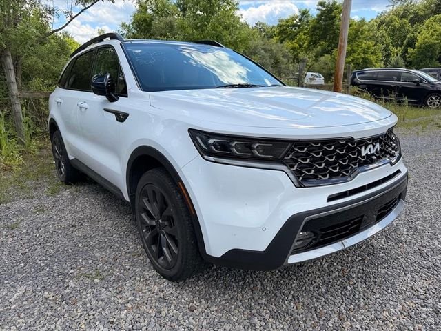 Used 2023 White Kia X-Line SX Prestige image 19