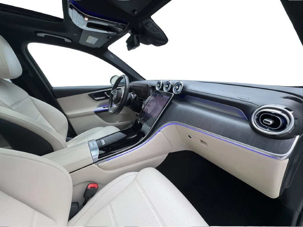 Used 2023 Silver Mercedes-Benz GLC 300 image 34