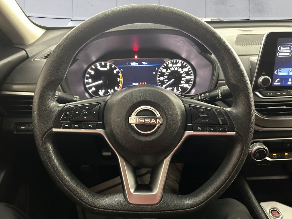 Used 2024 Gray Nissan 2.5 SV image 9
