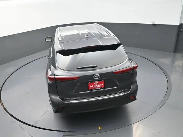 Used 2023 Gray Toyota XLE image 27