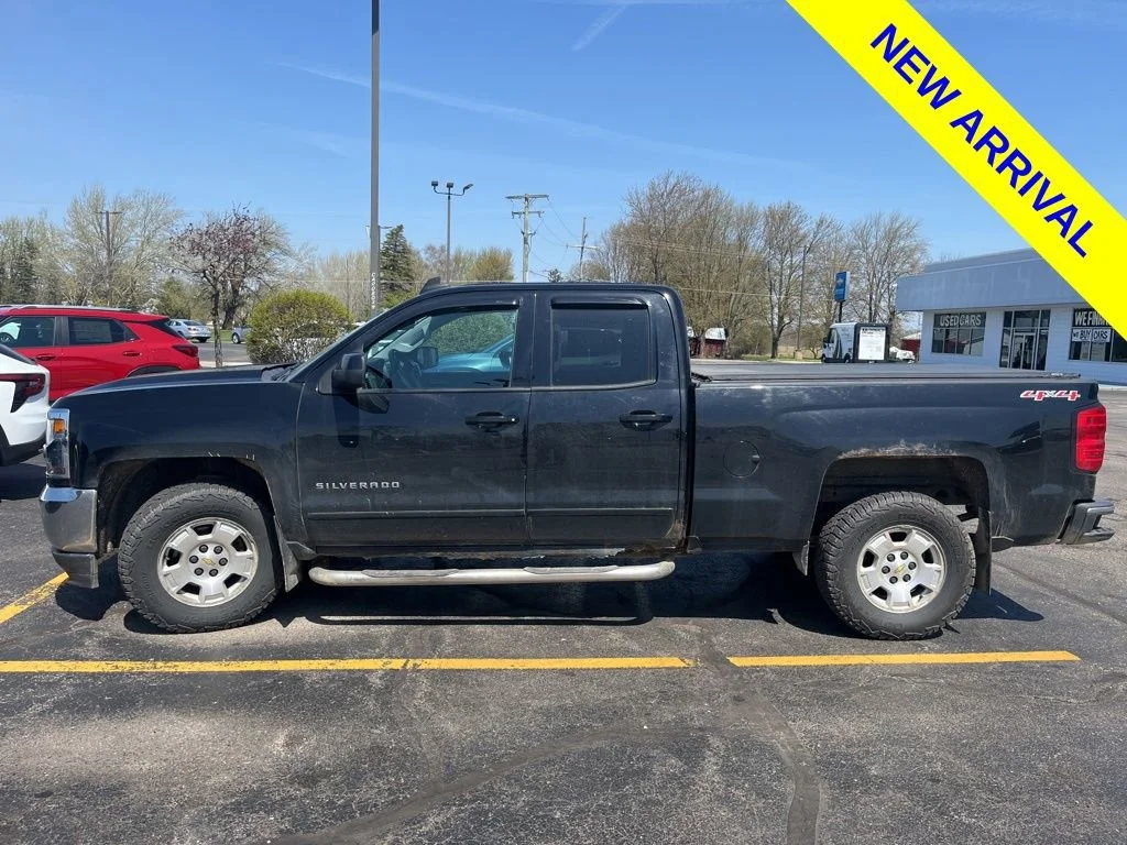 Used 2016 Chevrolet Silverado 1500 LT with VIN 1GCVKREC3GZ416170 for sale in Millington, MI