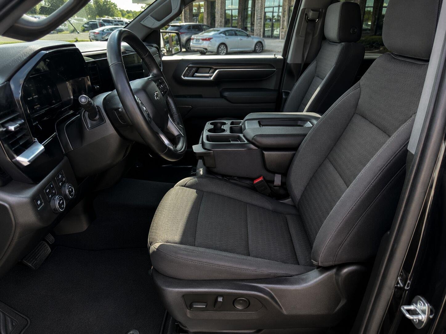 2024 Chevrolet Silverado 1500 RST - Photo 14